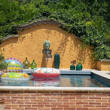 Pensión Le Rez De Jardin