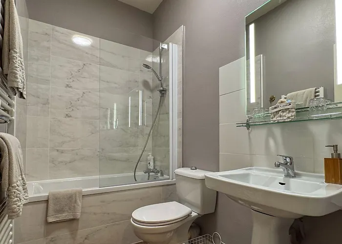 Le Rez De Jardin Πανσιόν 4*